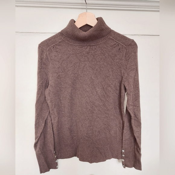 Turtleneck sweater - Picture 1 of 2